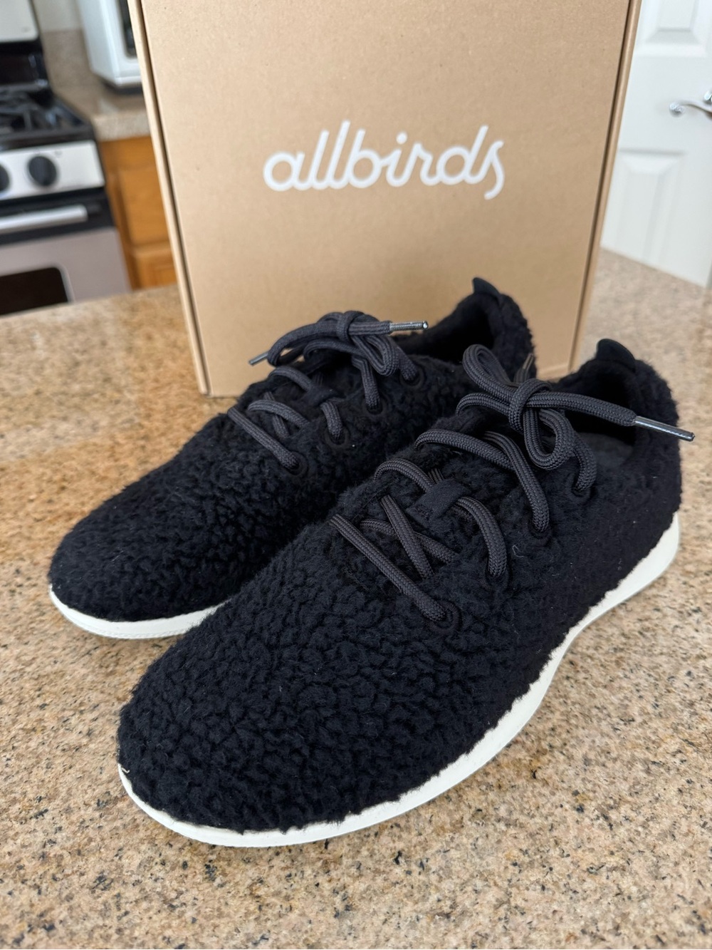 Allbirds Wool Runner Fluffs Black Shoes Women’s 9 NEW in box